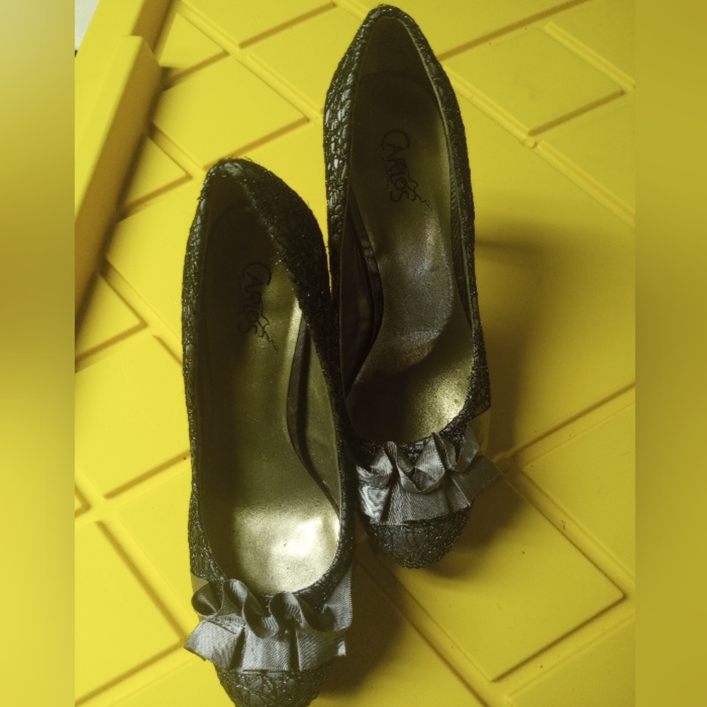 Heels - Picture 3 of 6